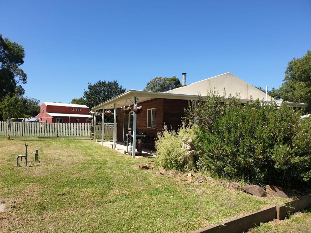Dixiglen Farm Bed & Breakfast Dixons Creek Luaran gambar