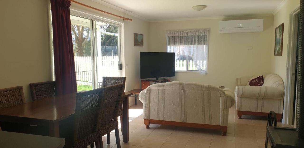 Dixiglen Farm Bed & Breakfast Dixons Creek Luaran gambar