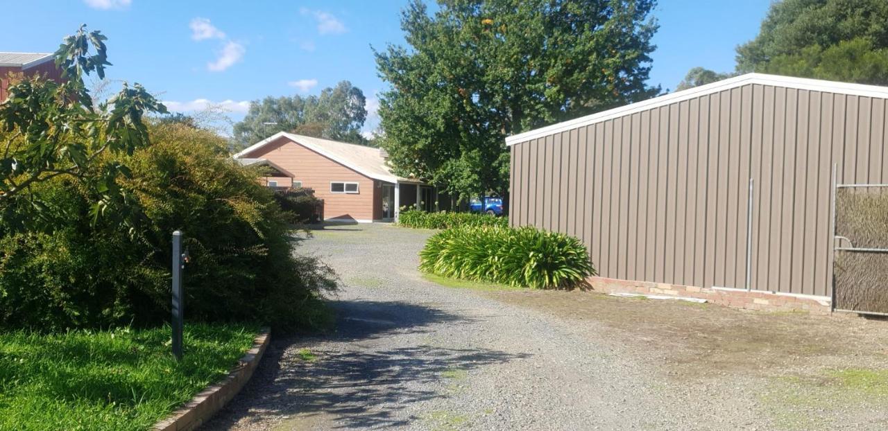 Dixiglen Farm Bed & Breakfast Dixons Creek Luaran gambar